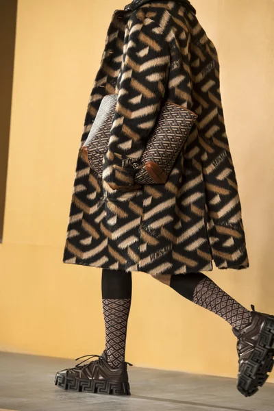 Look 9